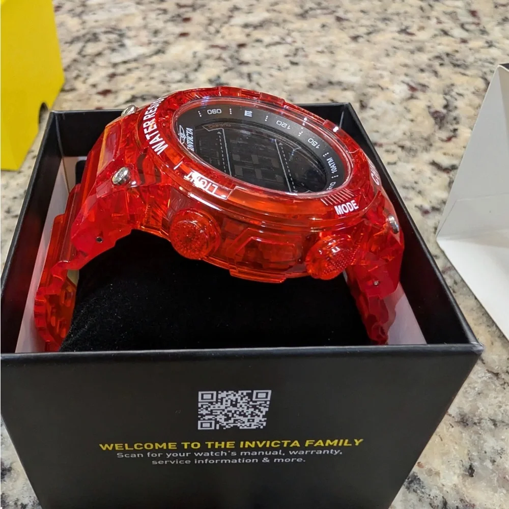 Invicta bold red